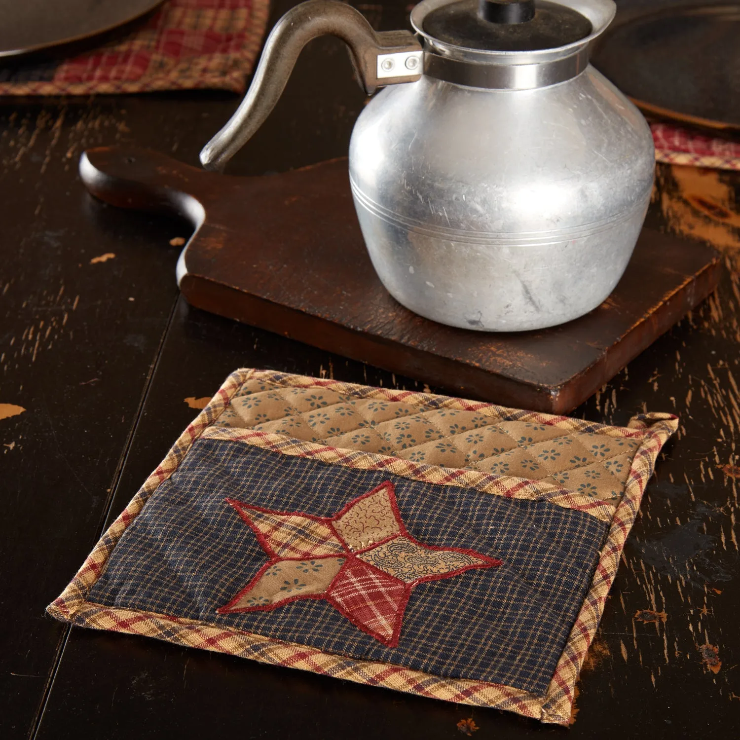 Arlington Pot Holder with Pocket & Patchwork Star 8x8