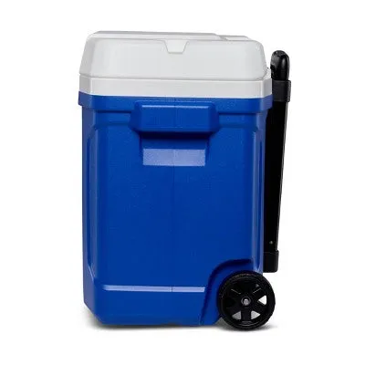 Igloo Latitude 30qt Roller Cooler