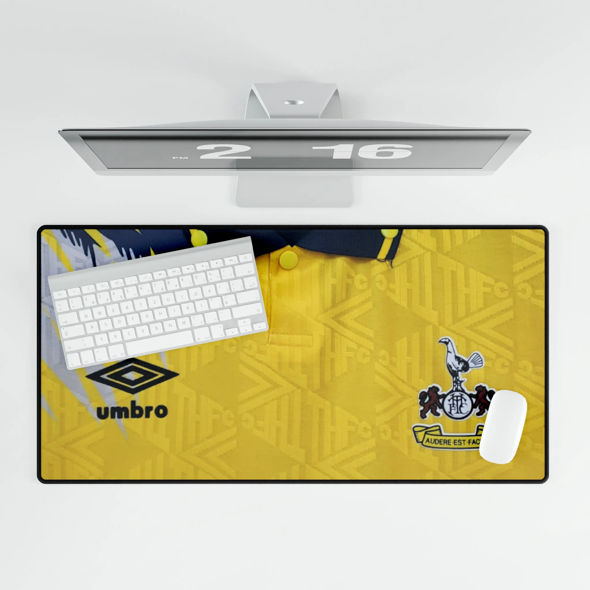 Spurs Retro Away Kit 91/92 - Desk Mat